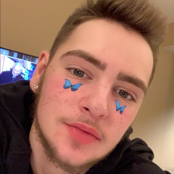 Meet your Posher, Cody - Picture 1 of 1